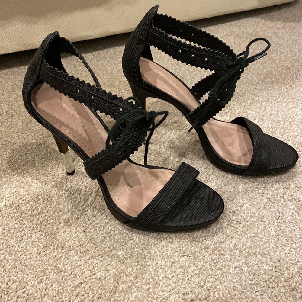 Pour la Victoire black leather heels with silver heel. Size 7.